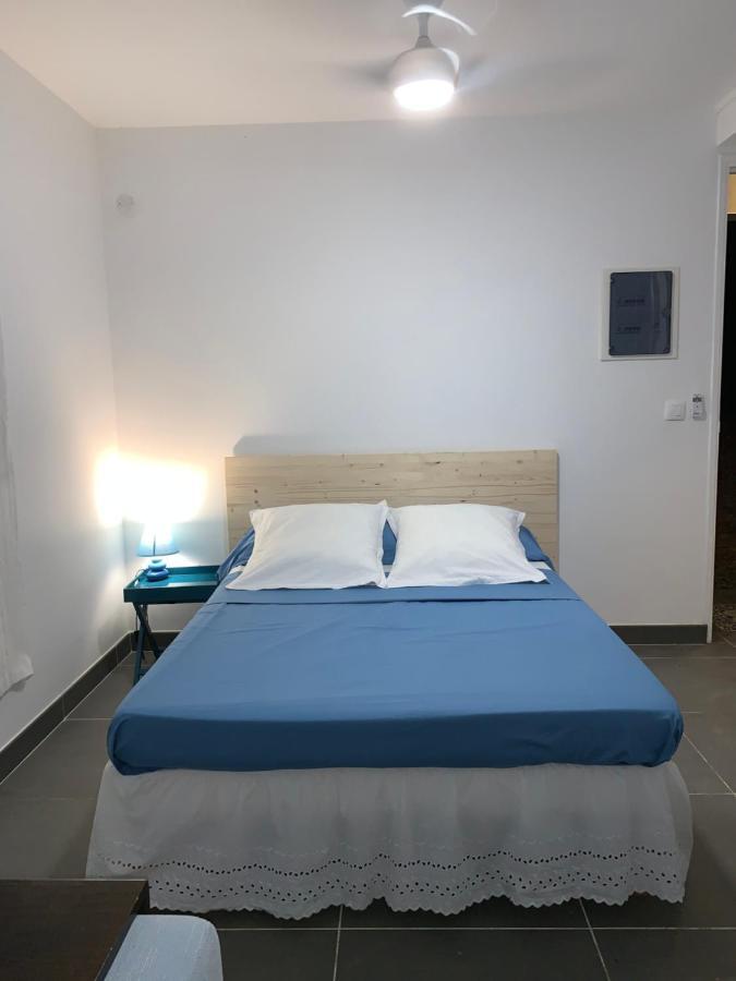 Bleu Cannelle Et Petimo Le Diamant Kültér fotó